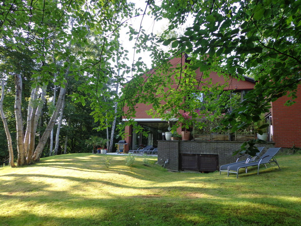 Green Hill Guest House And Apartment Оверейсе Экстерьер фото